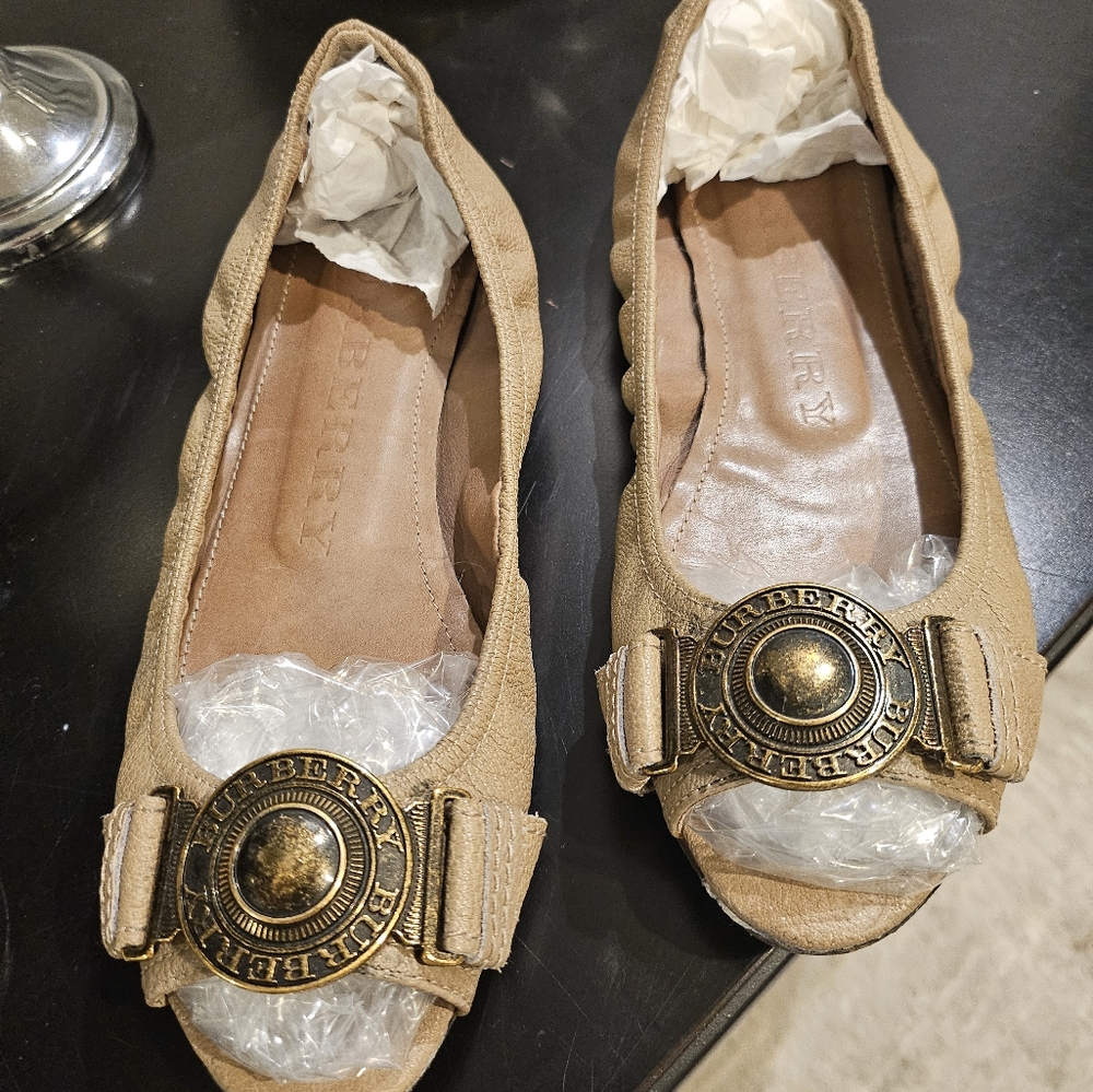 Burberry shoes